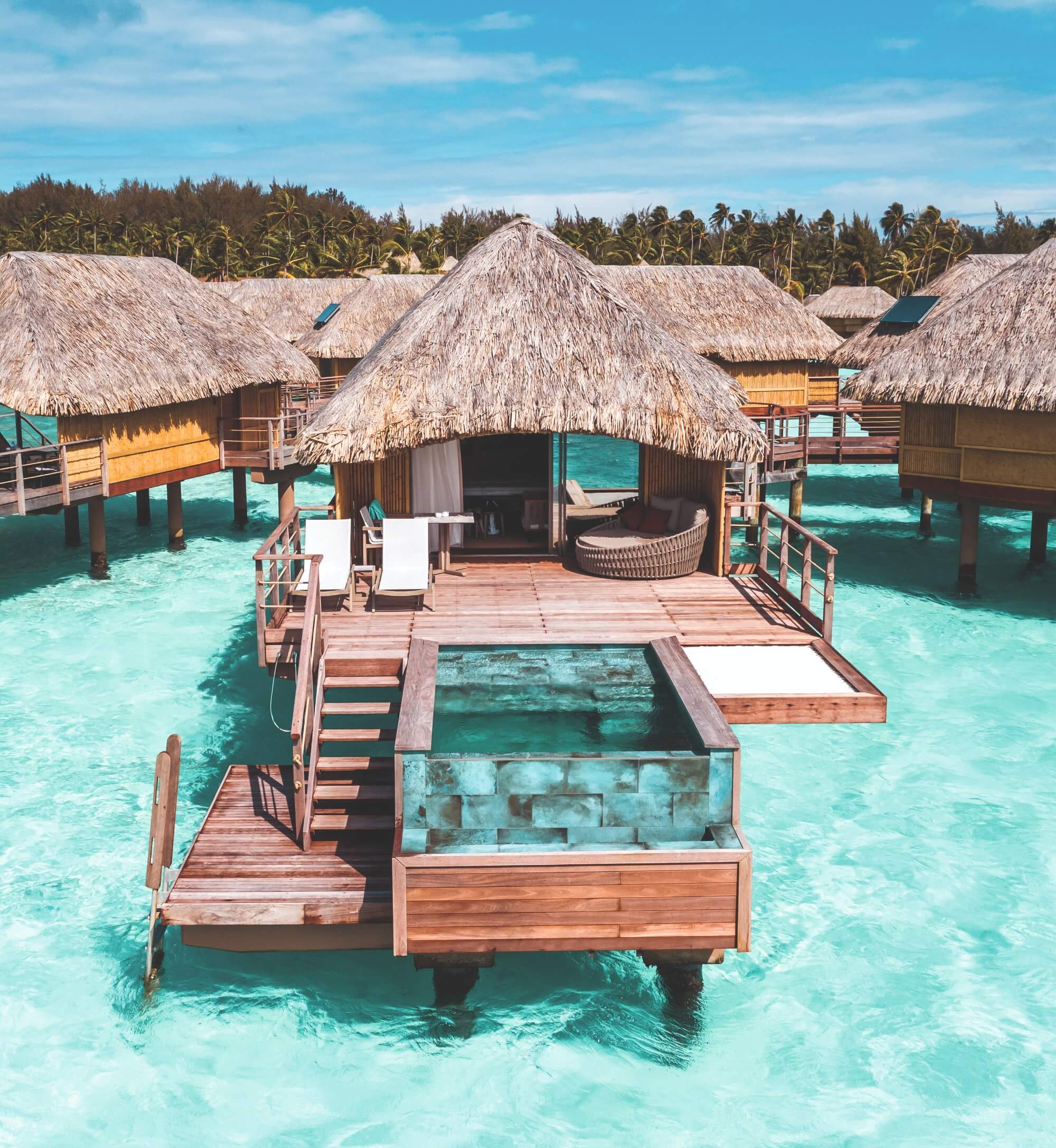 Checking In: Le Taha'a